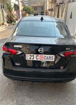 نيسان فيرسا